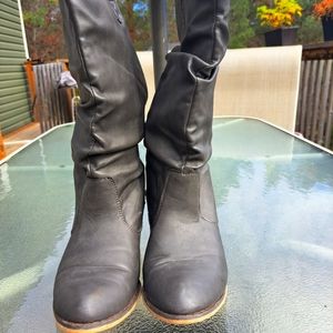 Grey Cowboy Fashion Boots